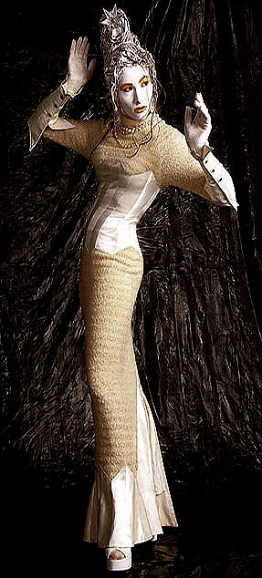 Progressive luxury dress from the collection 'Germany - a winter fairy tale' from the category 'German fashion art' made of cashmere and duchesse silk also in-woven gold threads